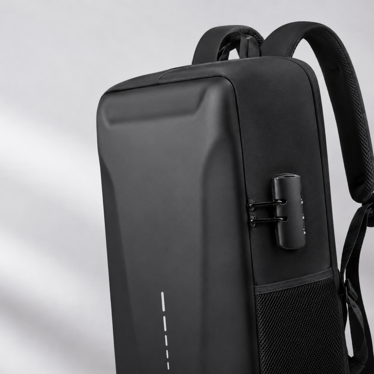 FORTRESS BACKPACK PRO – MOCHILA ANTIRROBO CON CANDADO DE SEGURIDAD